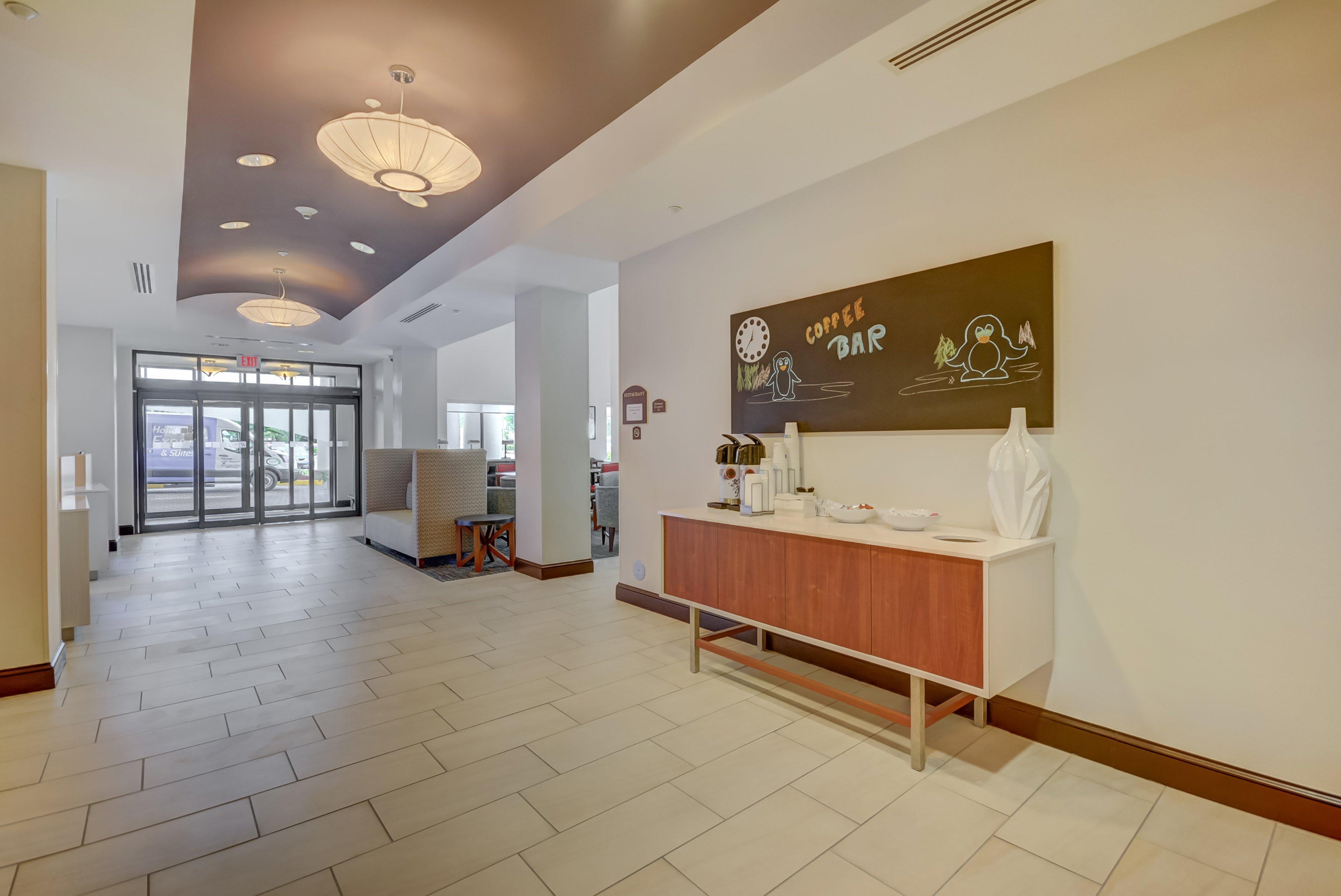 Holiday Inn Express Hotel & Suites Tampa-Usf-Busch Gardens By Ihg Ngoại thất bức ảnh