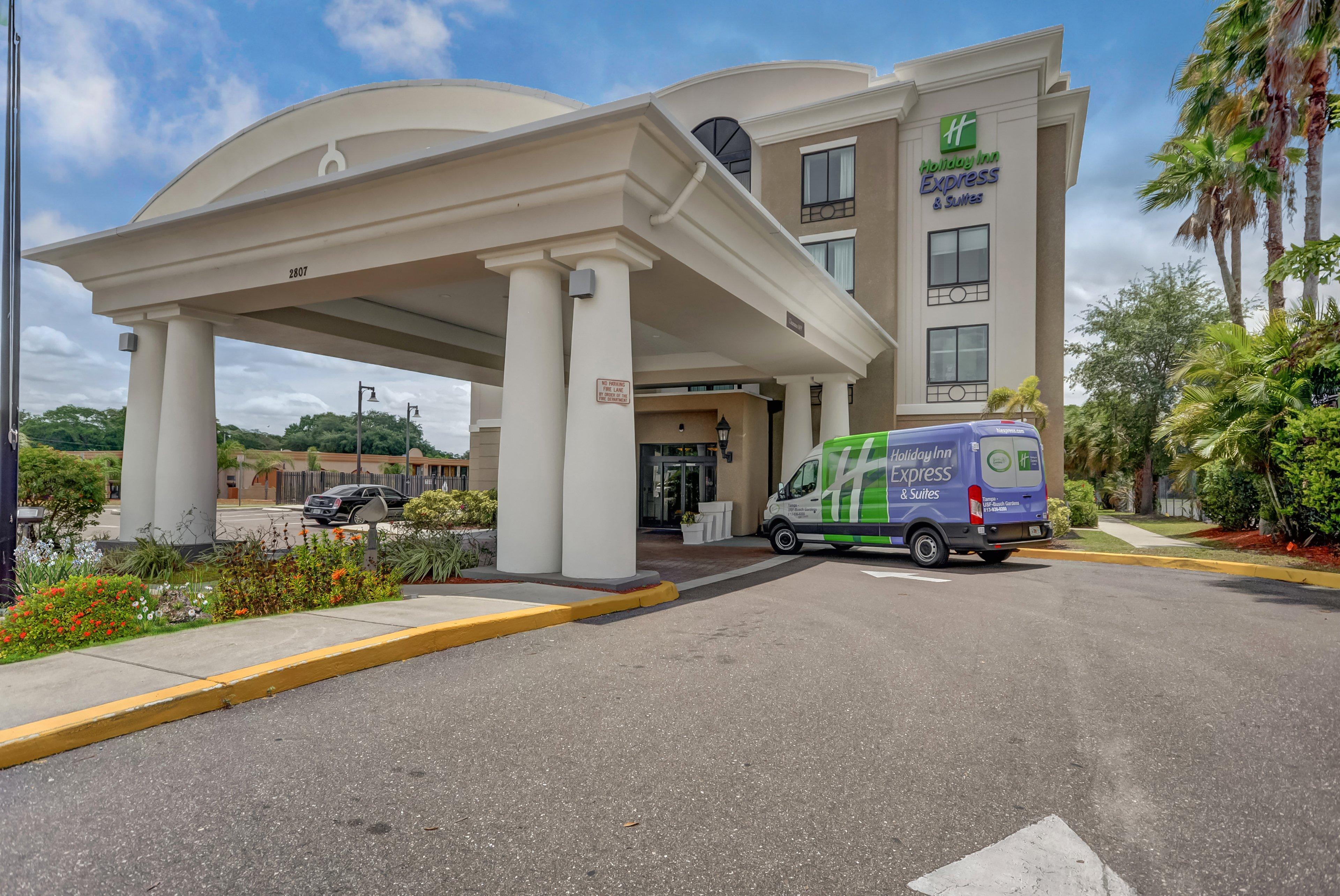 Holiday Inn Express Hotel & Suites Tampa-Usf-Busch Gardens By Ihg Ngoại thất bức ảnh