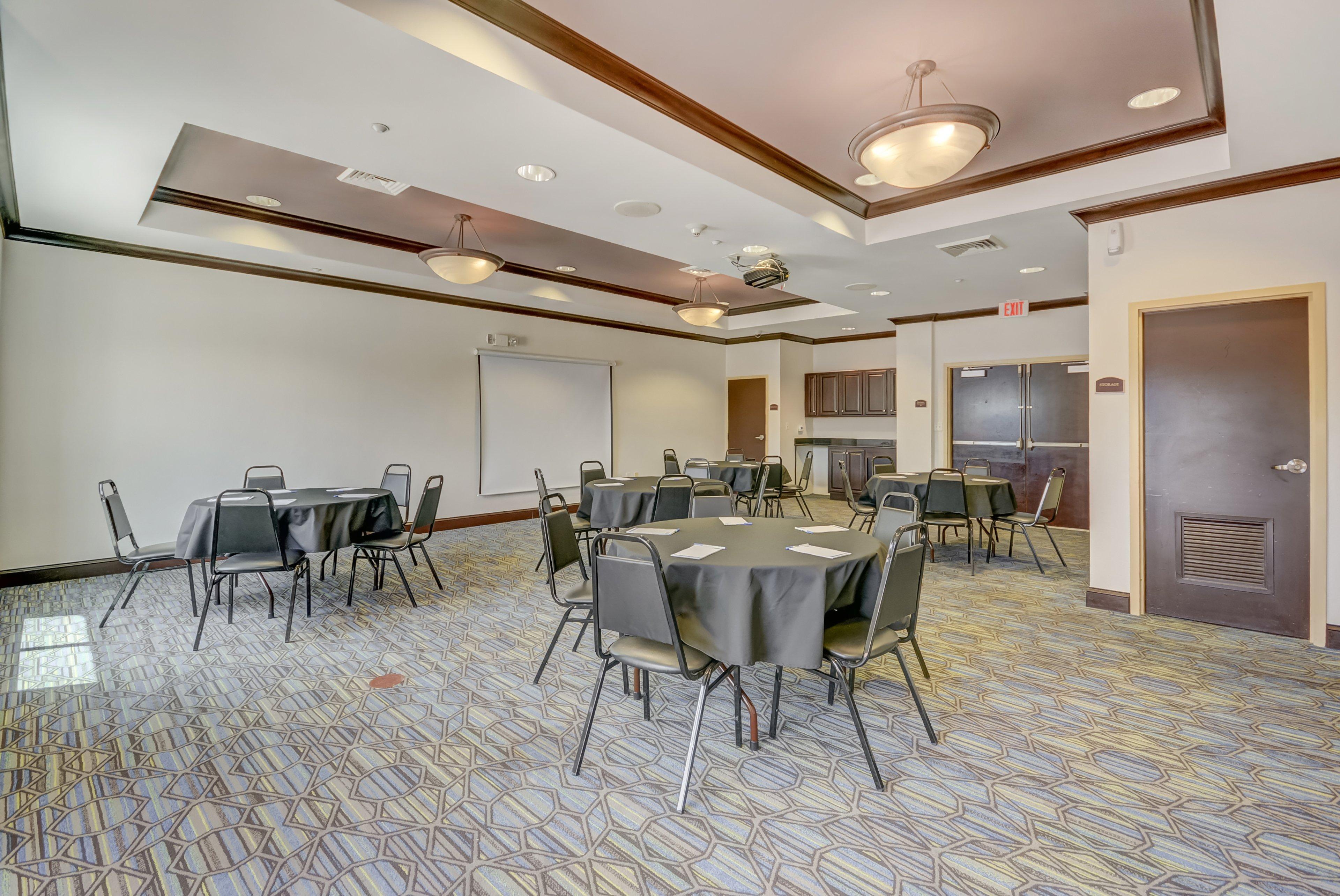 Holiday Inn Express Hotel & Suites Tampa-Usf-Busch Gardens By Ihg Ngoại thất bức ảnh