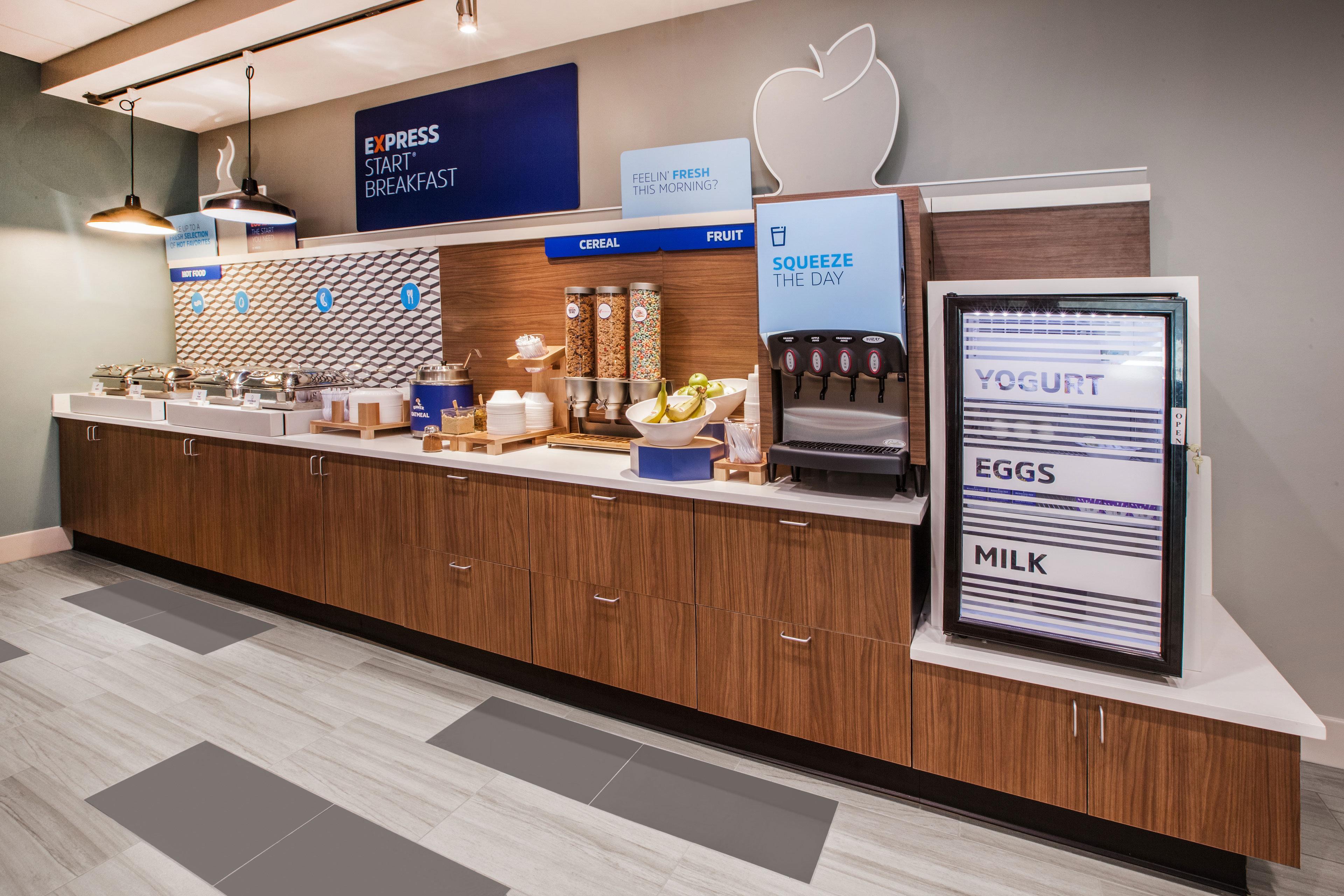 Holiday Inn Express Hotel & Suites Tampa-Usf-Busch Gardens By Ihg Ngoại thất bức ảnh